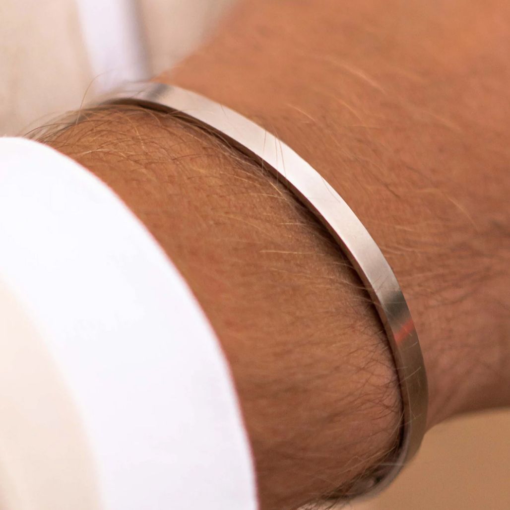 Bracelete Minimalista Liso Ajustável